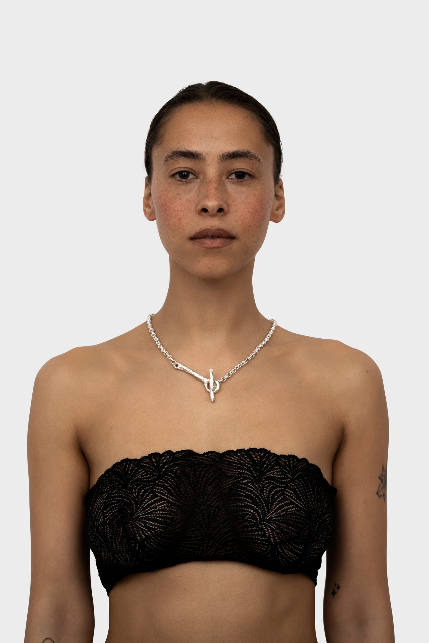 001.B NECKLACE
