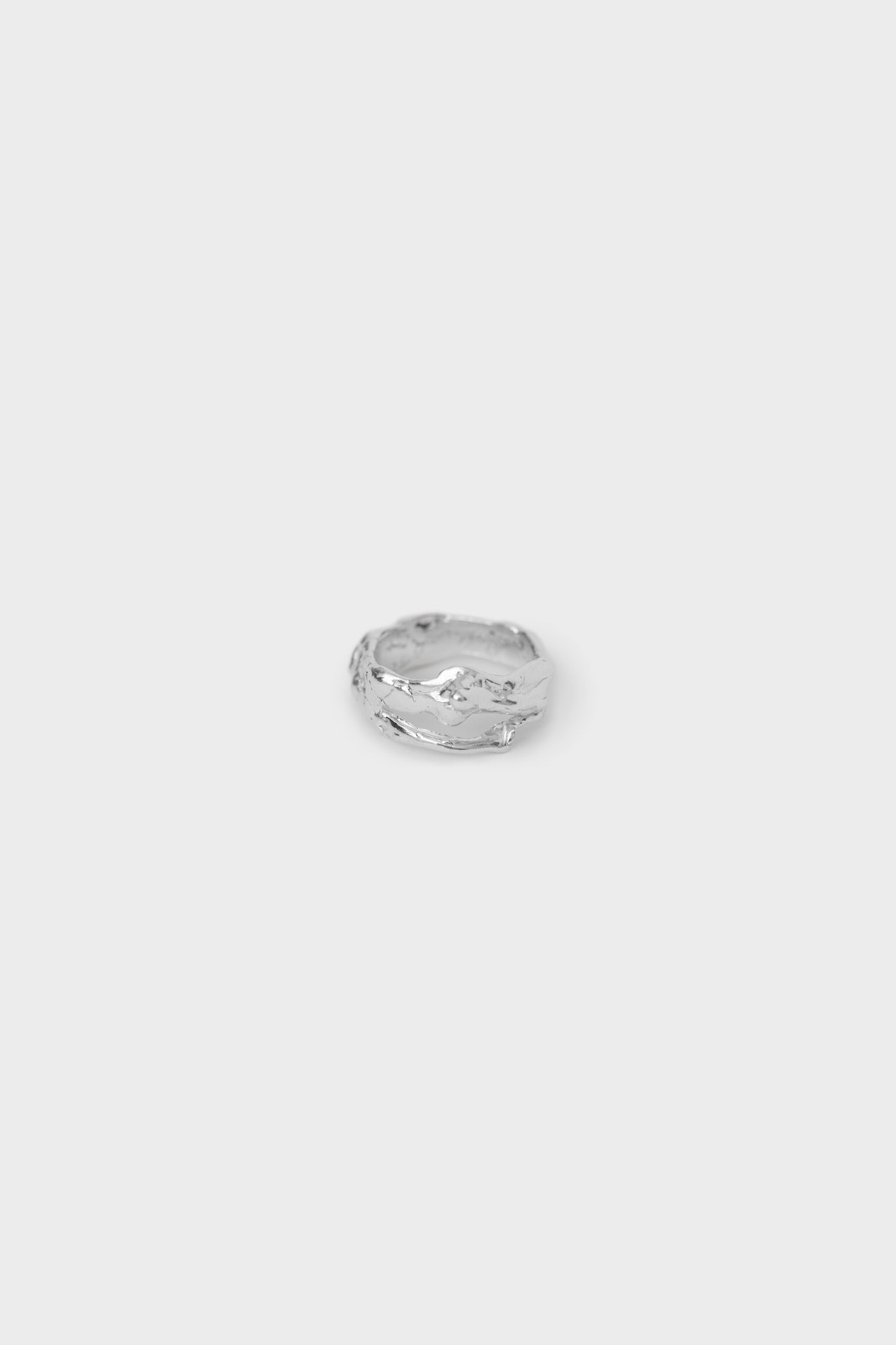 001.A RING