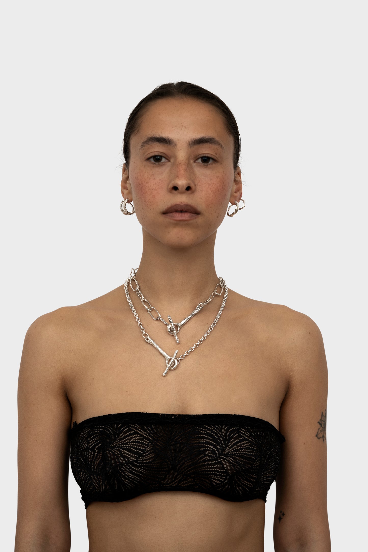 001.B NECKLACE