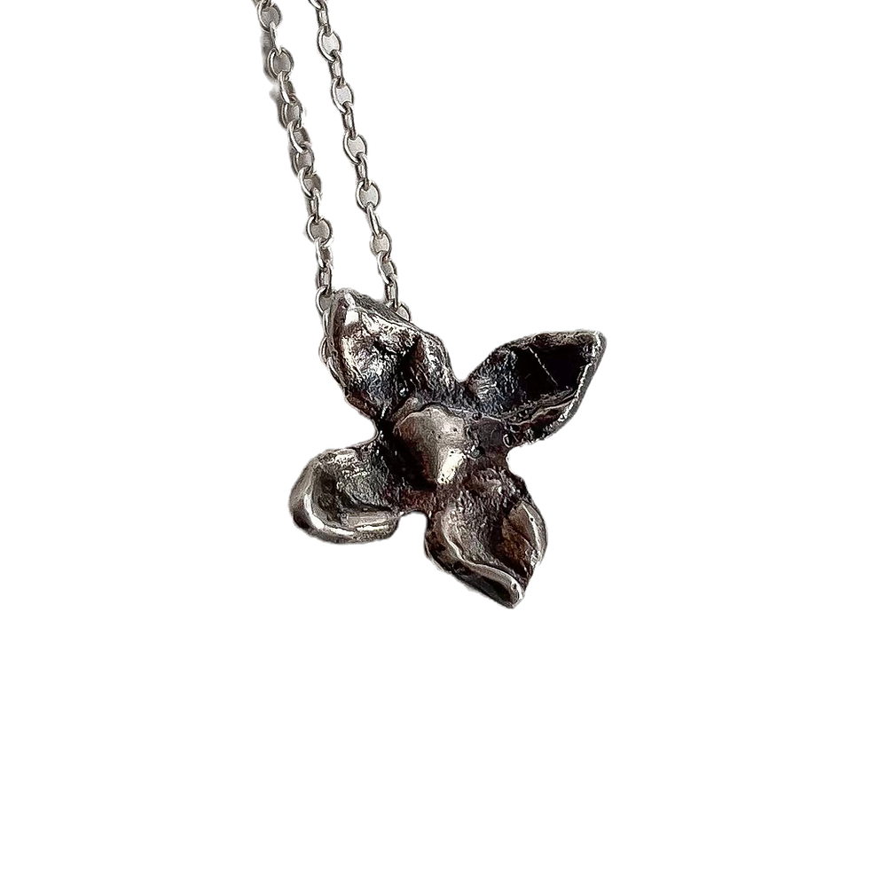 Metal Bloom Pendant