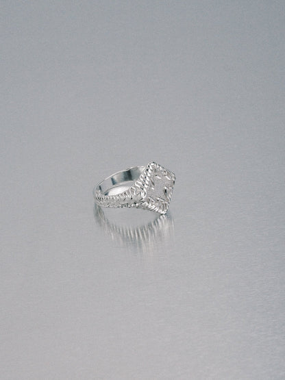 Biomorphic Diamond Signet, 925 silver