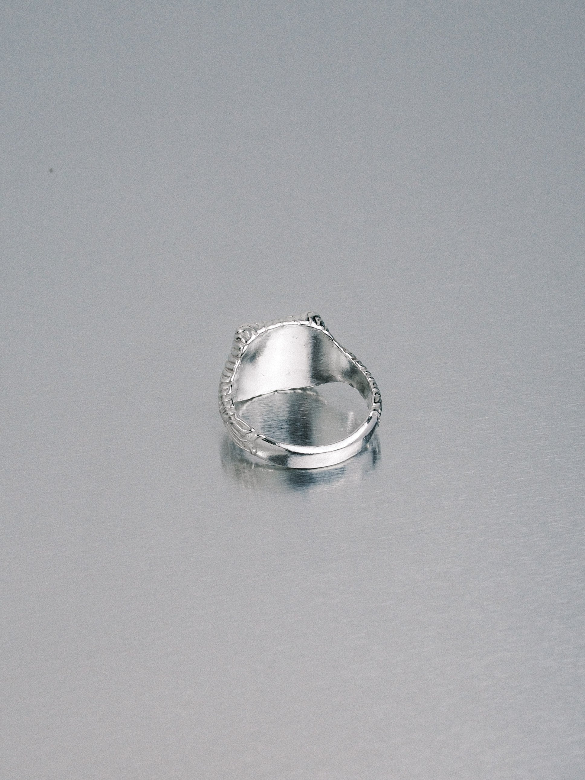 Biomorphic Square Signet, 925 silver