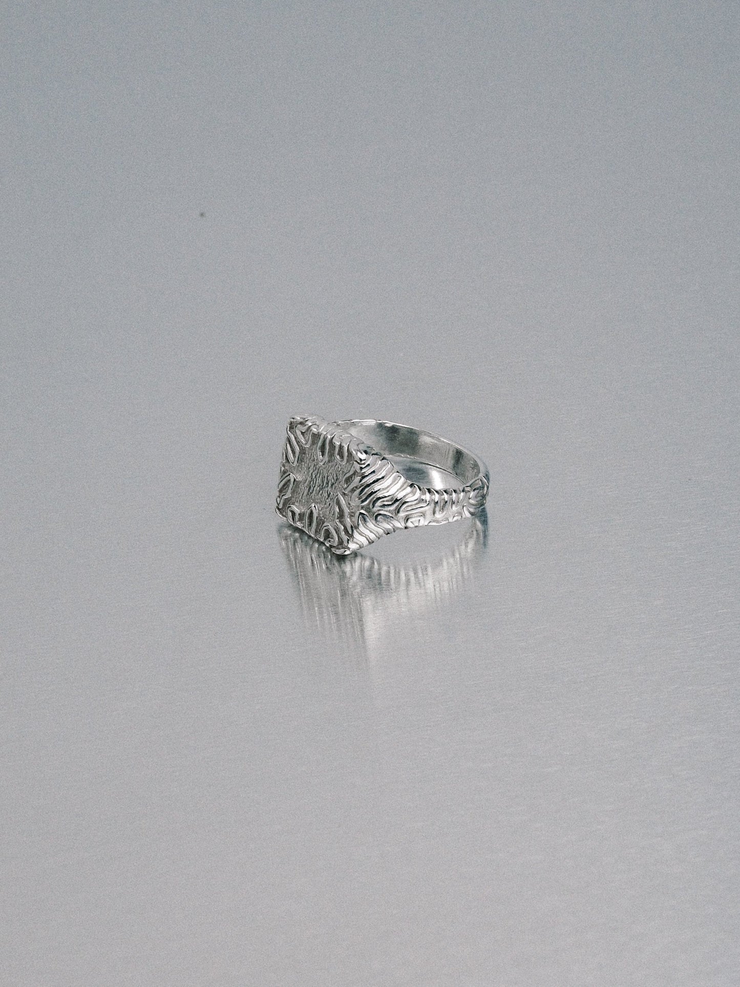 Biomorphic Square Signet, 925 silver