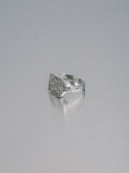 Biomorphic Square Signet, 925 silver