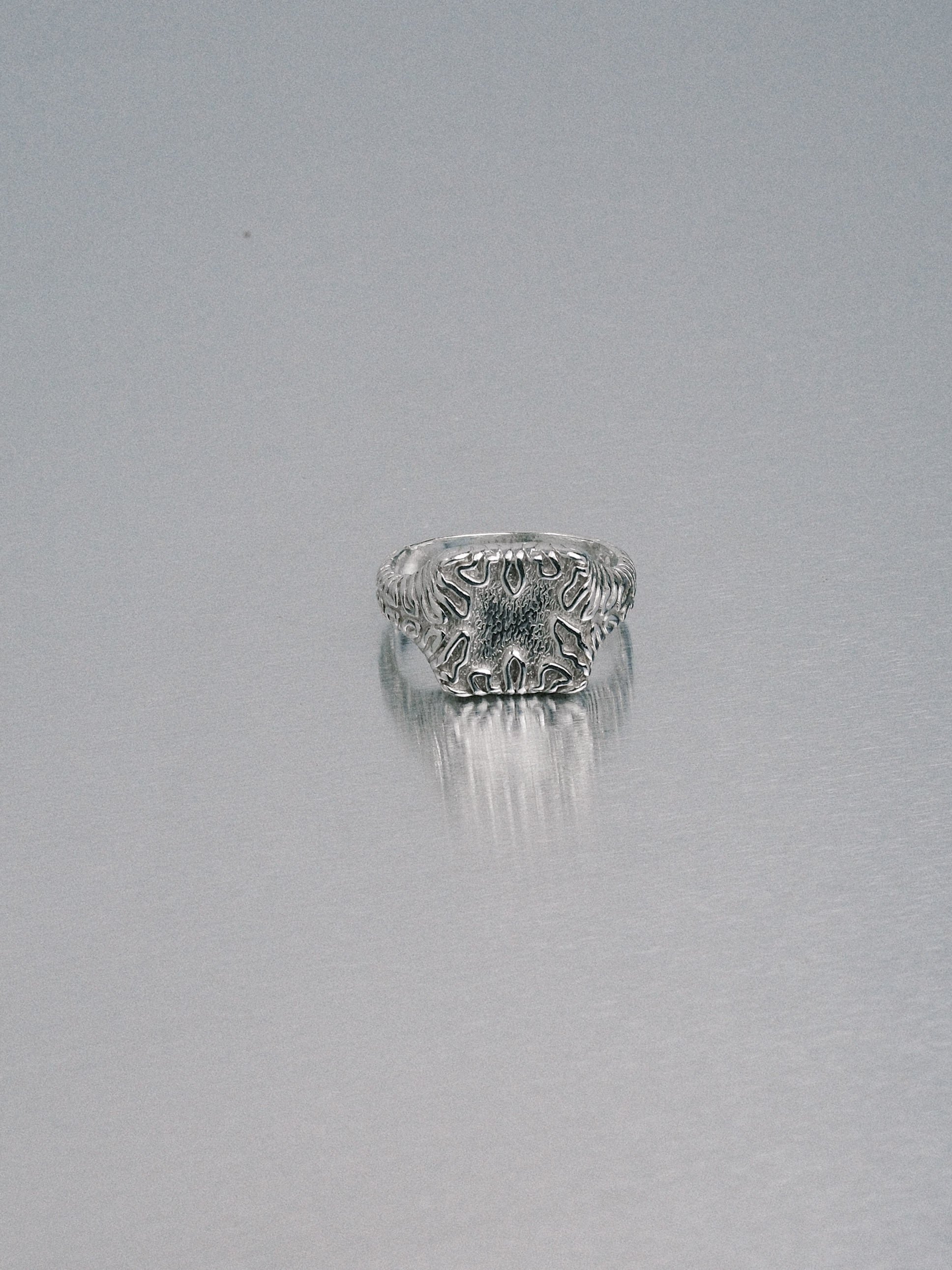 Biomorphic Square Signet, 925 silver