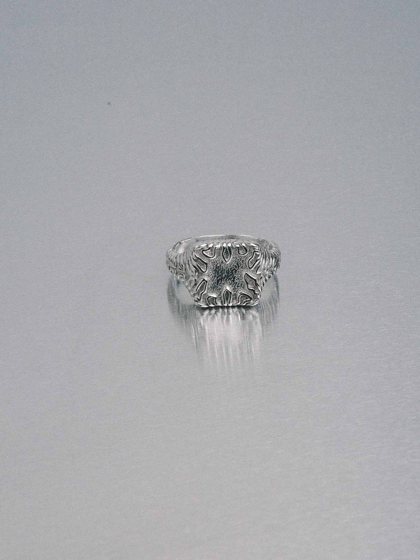 Biomorphic Square Signet, 925 silver