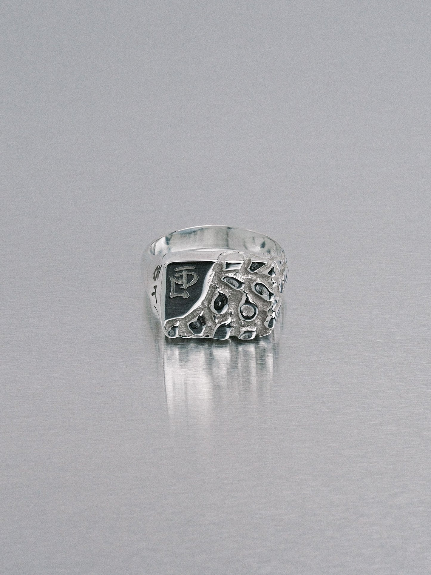 Asymmetric Nugget Chunky Ring, 935 silver