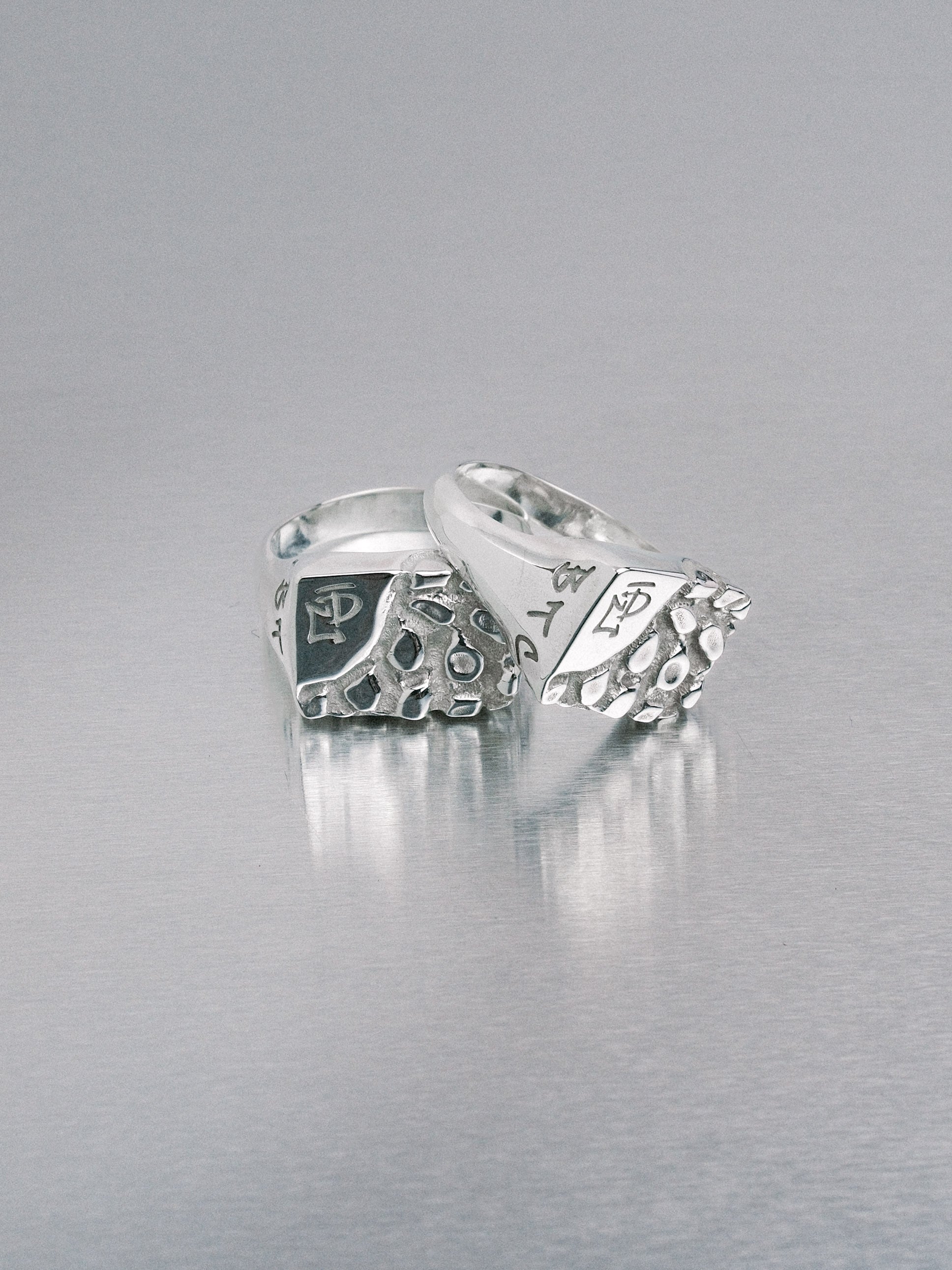 Asymmetric Nugget Chunky Ring, 935 silver